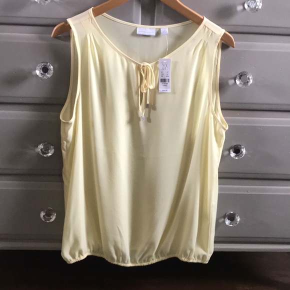 New York & Company Tops - 🌼BRAND NEW YORK & COMPANY PALE YELLOW TOP🌼